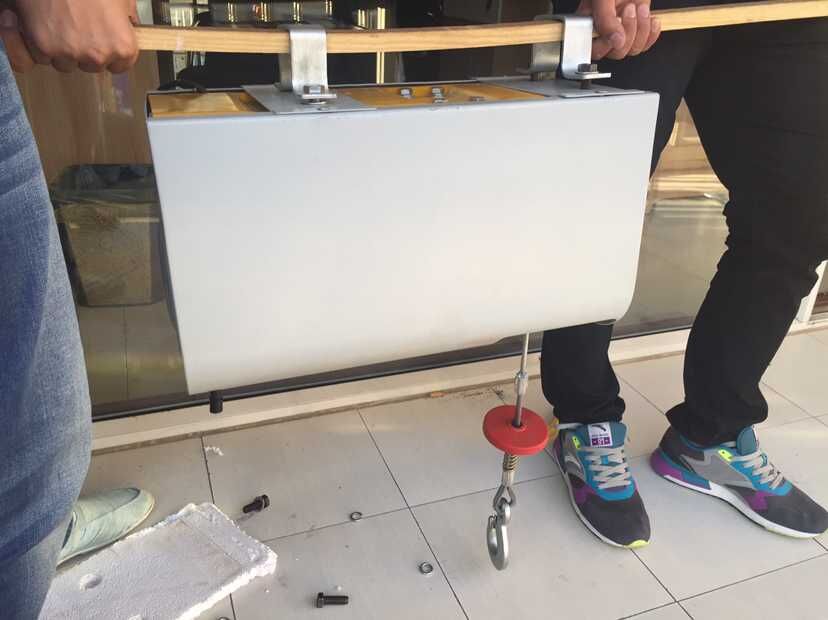 商場微型電動(dòng)葫蘆圖 商場微型電動(dòng)葫蘆圖